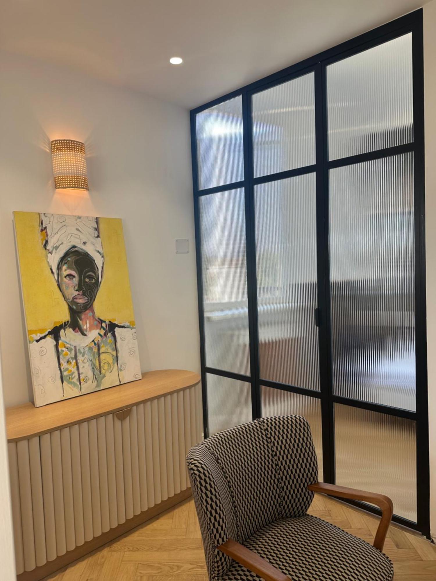 Ultra Stylish Modern Attic Apartment Rom